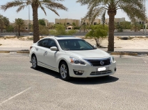 للبيع نيسان Altima 2015