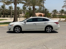 للبيع نيسان Altima 2015