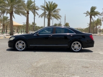 للبيع مرسيديس S class 2006