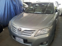 للبيع تويوتا camry 2010