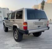 للبيع جيب Cherokee 2000