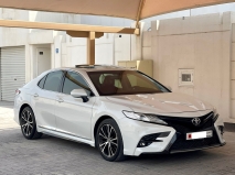 للبيع تويوتا camry 2020