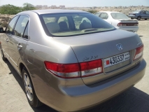 للبيع هوندا Accord 2004