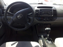 للبيع تويوتا camry 2006