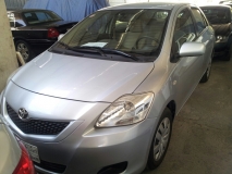 للبيع تويوتا Yaris 2010