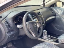 للبيع نيسان Altima 2013