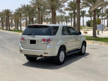 للبيع تويوتا Fortuner 2014