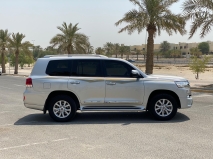 للبيع تويوتا Land Cruiser  2018