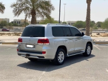 للبيع تويوتا Land Cruiser  2018