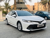 للبيع تويوتا camry 2018