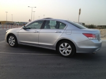 للبيع هوندا Accord 2009