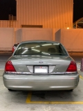 للبيع فورد Crown Victoria 2004