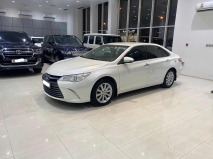 للبيع تويوتا camry 2016