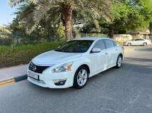 للبيع نيسان Altima 2013