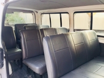 للبيع تويوتا Hiace 2011