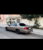 للبيع فورد Crown Victoria 2004