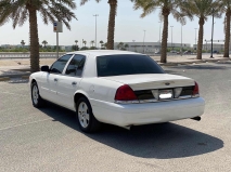 للبيع فورد Crown Victoria 2009