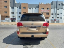 للبيع تويوتا Land Cruiser  2012