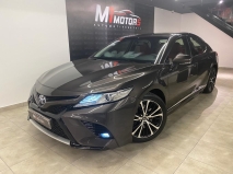 للبيع تويوتا camry 2018