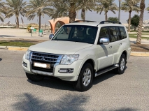 للبيع متسوبيشي Pajero 2016