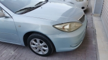 للبيع تويوتا camry 2004