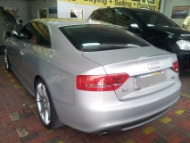 للبيع أودي A5 2010