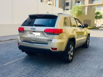 للبيع جيب Grand Cherokee 2015