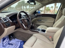 للبيع كاديلاك SRX 2015