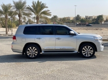 للبيع تويوتا Land Cruiser  2018