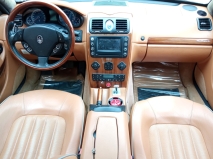 للبيع ميزراتي Quattroporte 2006