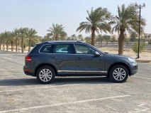 للبيع فولكس واجن touareg 2013