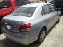 للبيع تويوتا Yaris 2010