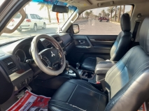 للبيع متسوبيشي Pajero 2011