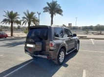 للبيع متسوبيشي Pajero 2011