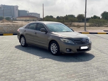 للبيع تويوتا camry 2011