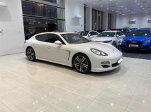 للبيع بورش Panamera 2012