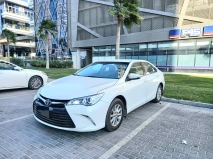 للبيع تويوتا camry 2017