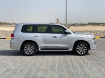 للبيع تويوتا Land Cruiser  2018