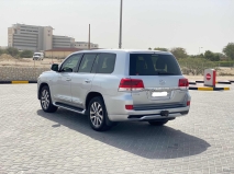 للبيع تويوتا Land Cruiser  2018