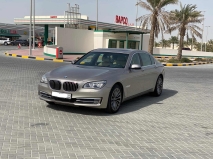 للبيع بي ام دبليو 7 Series 2015