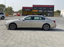 للبيع بي ام دبليو 7 Series 2015