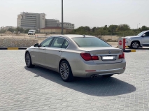 للبيع بي ام دبليو 7 Series 2015