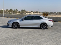 للبيع تويوتا camry 2019