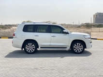 للبيع تويوتا Land Cruiser  2018