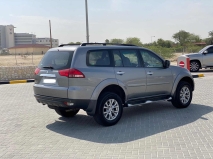 للبيع متسوبيشي Pajero 2015