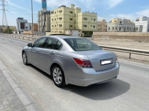 للبيع هوندا Accord 2008