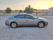 للبيع نيسان Altima 2010