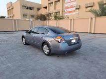 للبيع نيسان Altima 2010