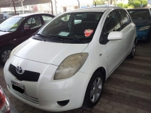 للبيع تويوتا Yaris 2008