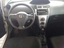 للبيع تويوتا Yaris 2008